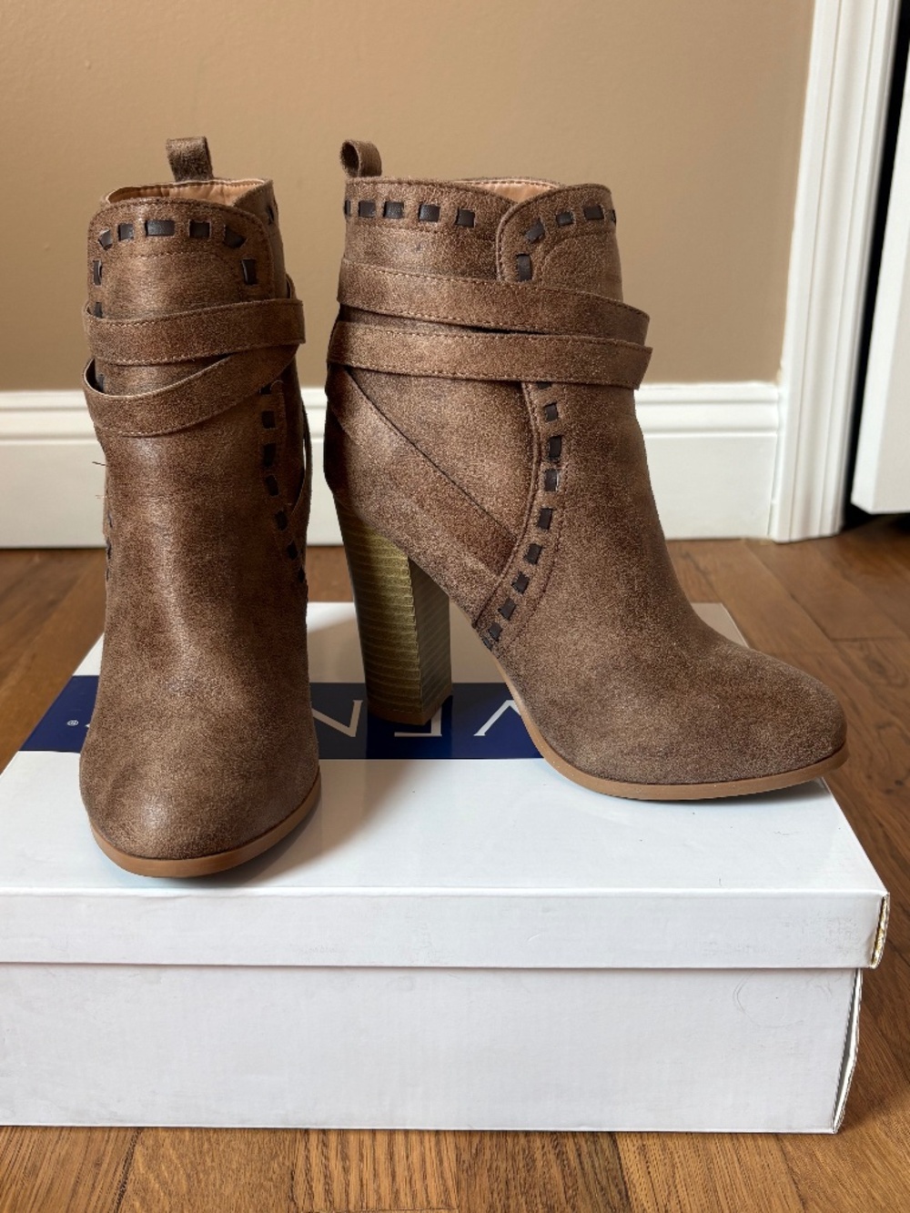 Venus Stitch & Stone Booties - 7